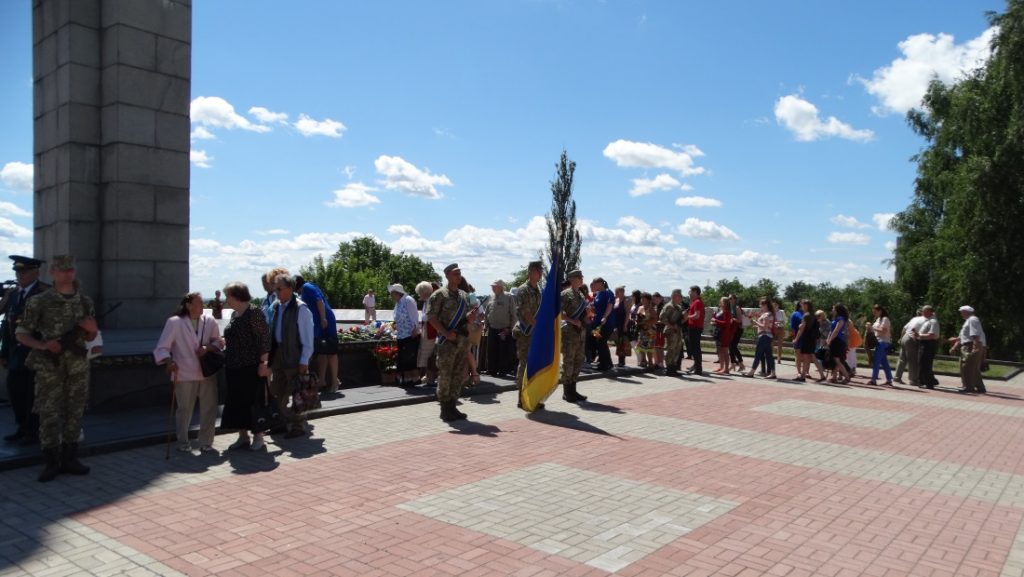 У Сумах вшановують пам’ять жертв війни в Україні