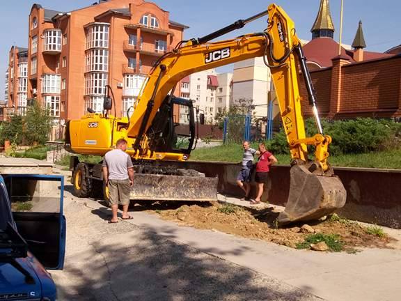 У Сумах поновили ремонт на Новомістенській У Сумах поновили ремонт на Новомістенській