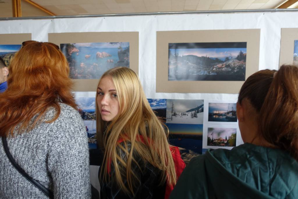 У Сумах до Дня туризму показали фотовиставку гір