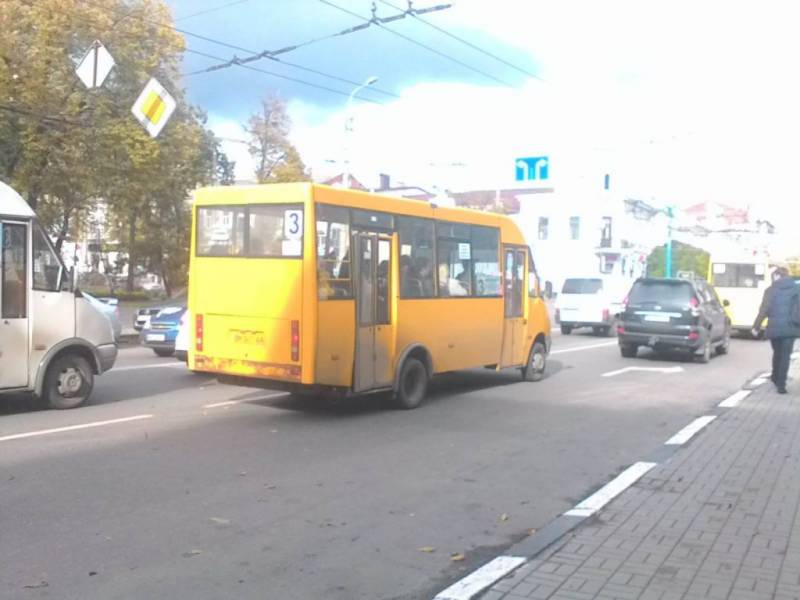 У Сумах автобуси №3 їздять з перевантаженням навіть в міжпік - результати перевірки
