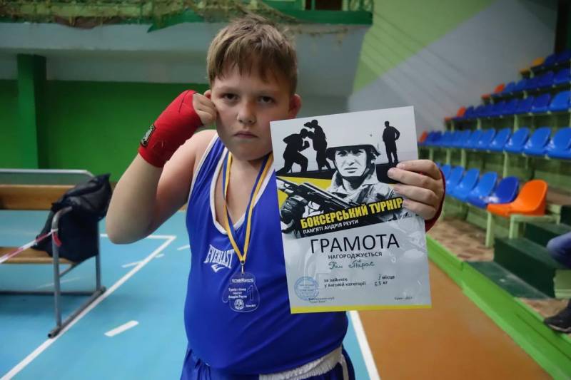 Боксер з Калинівки Тарса Кім