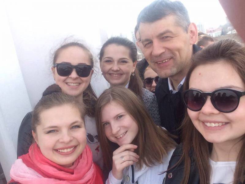 З юними архітекторами
