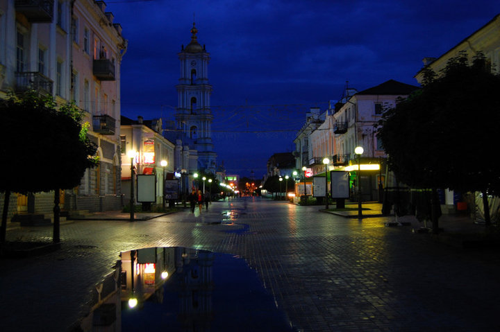 Photo by Volodik Khvostyk