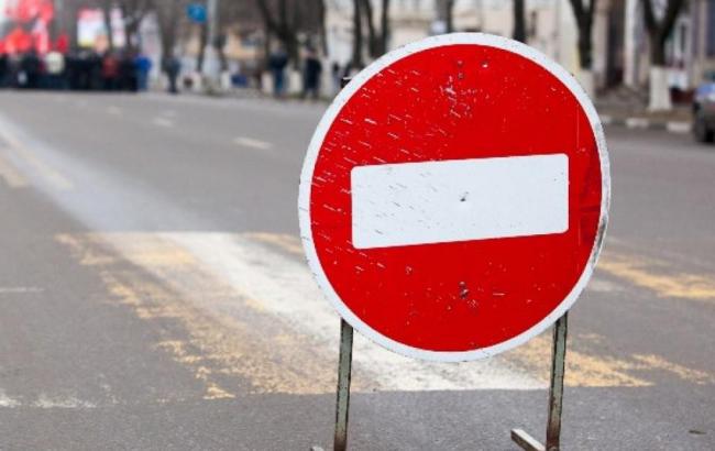 Рух транспорту обмежать