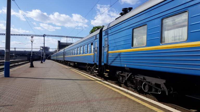 Влітку до моря курсуватимуть додаткові потяги
