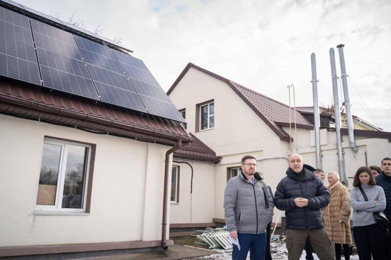 Амбулаторію на Київщині обладнали сонячною електростанцією